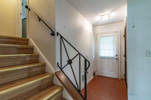 Tiny photo for 809 Thornton Lane, Buffalo Grove, IL 60089 (MLS # 12626392)