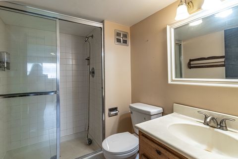 Tiny photo for 809 Thornton Lane, Buffalo Grove, IL 60089 (MLS # 12626392)