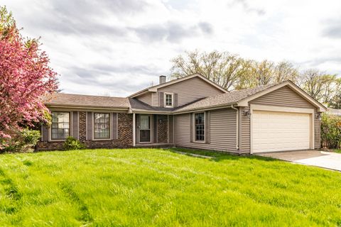 Photo of 809 Thornton Lane, Buffalo Grove, IL 60089 (MLS # 12626392)