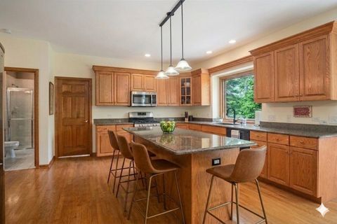 Tiny photo for 9 N Daniels Drive, Batavia, IL 60510 (MLS # 12600870)