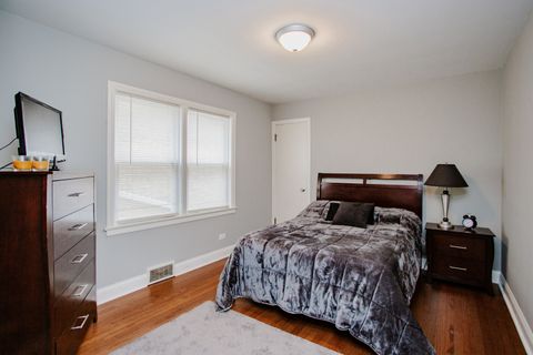 Tiny photo for 6544 W Devon Avenue, Chicago, IL 60631 (MLS # 12470281)