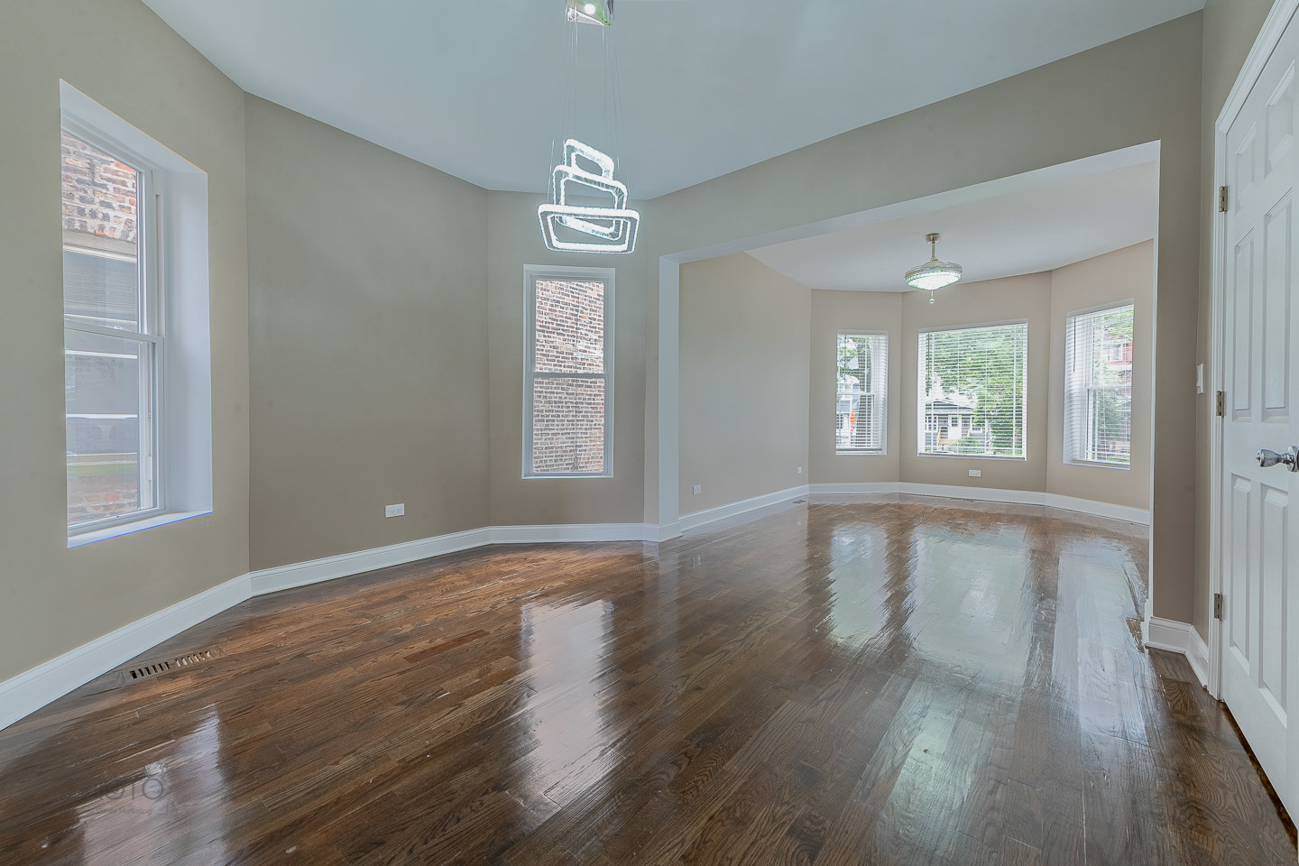 35 N Mayfield Avenue