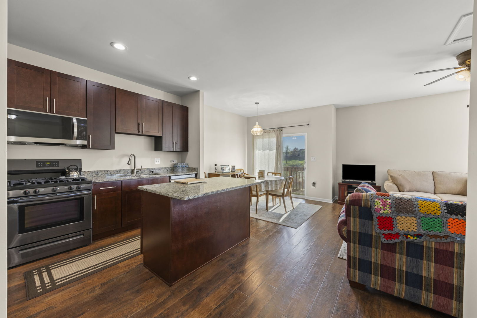 1301 Carolyn Court