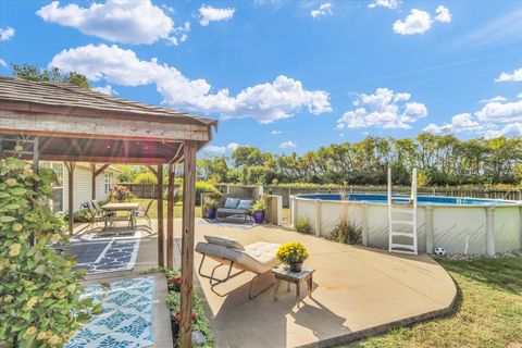 Tiny photo for 401 WINSTON Court, St. Joseph, IL 61873 (MLS # 12471891)