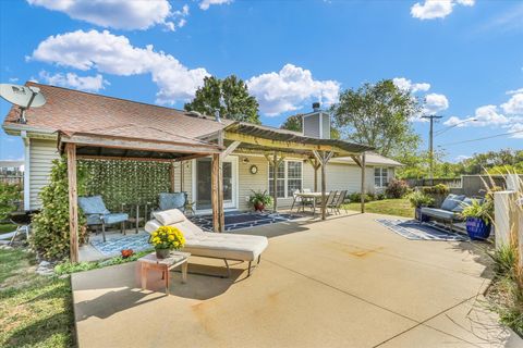 Tiny photo for 401 WINSTON Court, St. Joseph, IL 61873 (MLS # 12471891)
