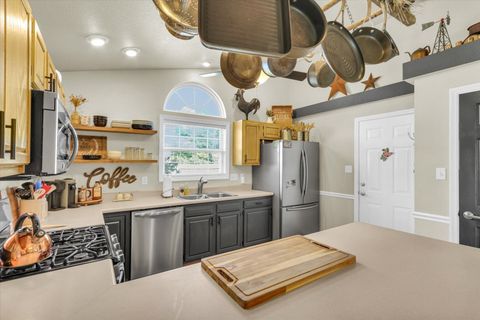 Tiny photo for 401 WINSTON Court, St. Joseph, IL 61873 (MLS # 12471891)