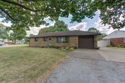 Tiny photo for 701 SOUTHLAND Circle, Tuscola, IL 61953 (MLS # 12460358)