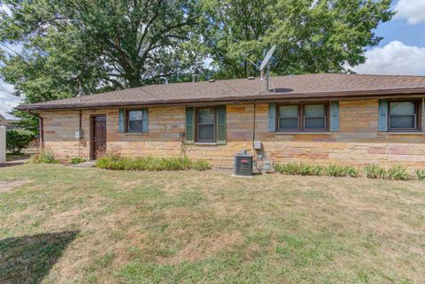 Tiny photo for 701 SOUTHLAND Circle, Tuscola, IL 61953 (MLS # 12460358)