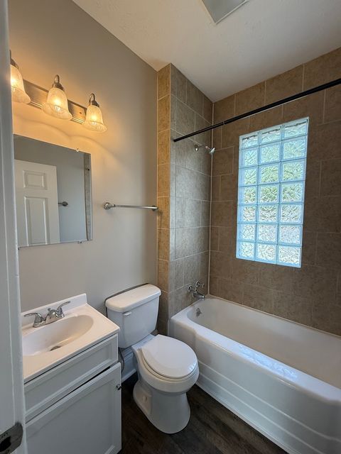 Tiny photo for 1401 W Elm Street, Bloomington, IL 61701 (MLS # 12495577)
