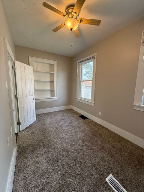 Tiny photo for 1401 W Elm Street, Bloomington, IL 61701 (MLS # 12495577)