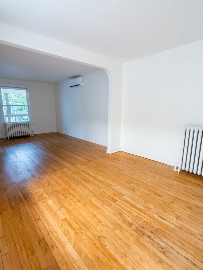 1041 Dewey Avenue - Photo 3