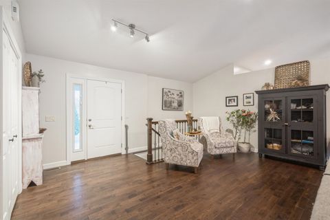 Tiny photo for 908 14th Street, RapidsCity, IL 61278 (MLS # 100000035)