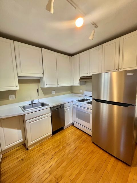 Tiny photo for 1014 W Barry Avenue #1, Chicago, IL 60657 (MLS # 12499922)