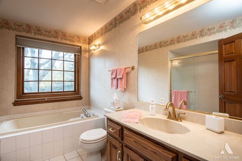 Tiny photo for 3112 Turnberry Road, St. Charles, IL 60174 (MLS # 12501230)