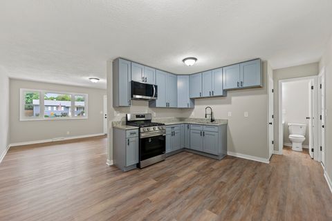 Tiny photo for 2715 Colorado Avenue, Rockford, IL 61109 (MLS # 12512511)