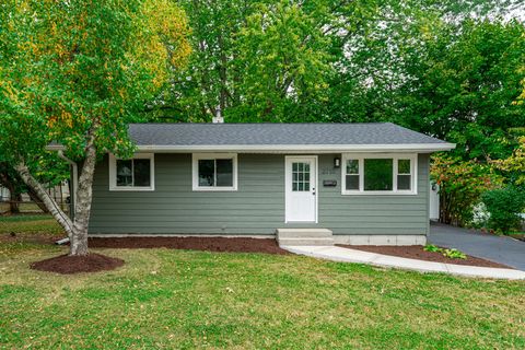 Tiny photo for 2715 Colorado Avenue, Rockford, IL 61109 (MLS # 12512511)
