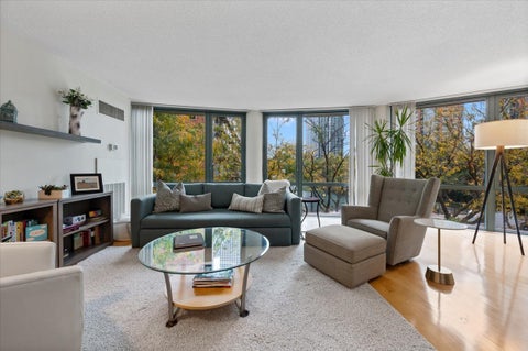 Tiny photo for 480 N Mcclurg Court #310, Chicago, IL 60611 (MLS # 12787314)