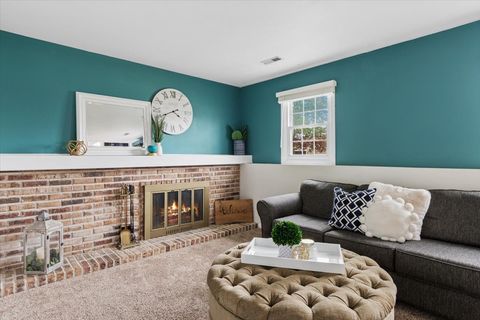 Tiny photo for 733 Cypress Lane, Carol Stream, IL 60188 (MLS # 12632015)