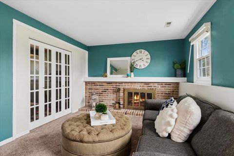 Tiny photo for 733 Cypress Lane, Carol Stream, IL 60188 (MLS # 12632015)