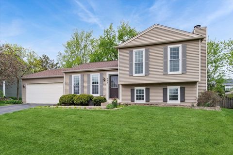 Photo of 733 Cypress Lane, Carol Stream, IL 60188 (MLS # 12632015)