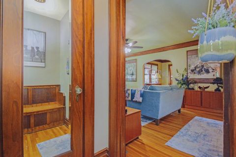 Tiny photo for 9 Harwood Place, Bloomington, IL 61701 (MLS # 12400592)