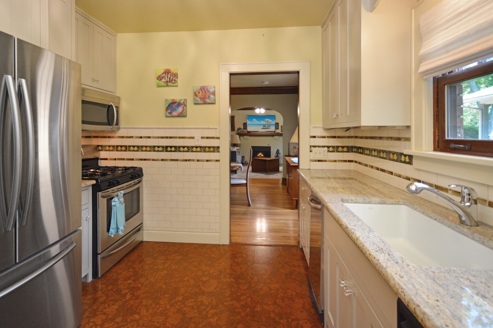 Bloomington, Illinois 61701, United States, 3 Bedrooms Bedrooms, ,2 BathroomsBathrooms,Residential,Contingent,158645