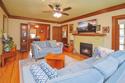 Tiny photo for 9 Harwood Place, Bloomington, IL 61701 (MLS # 12400592)