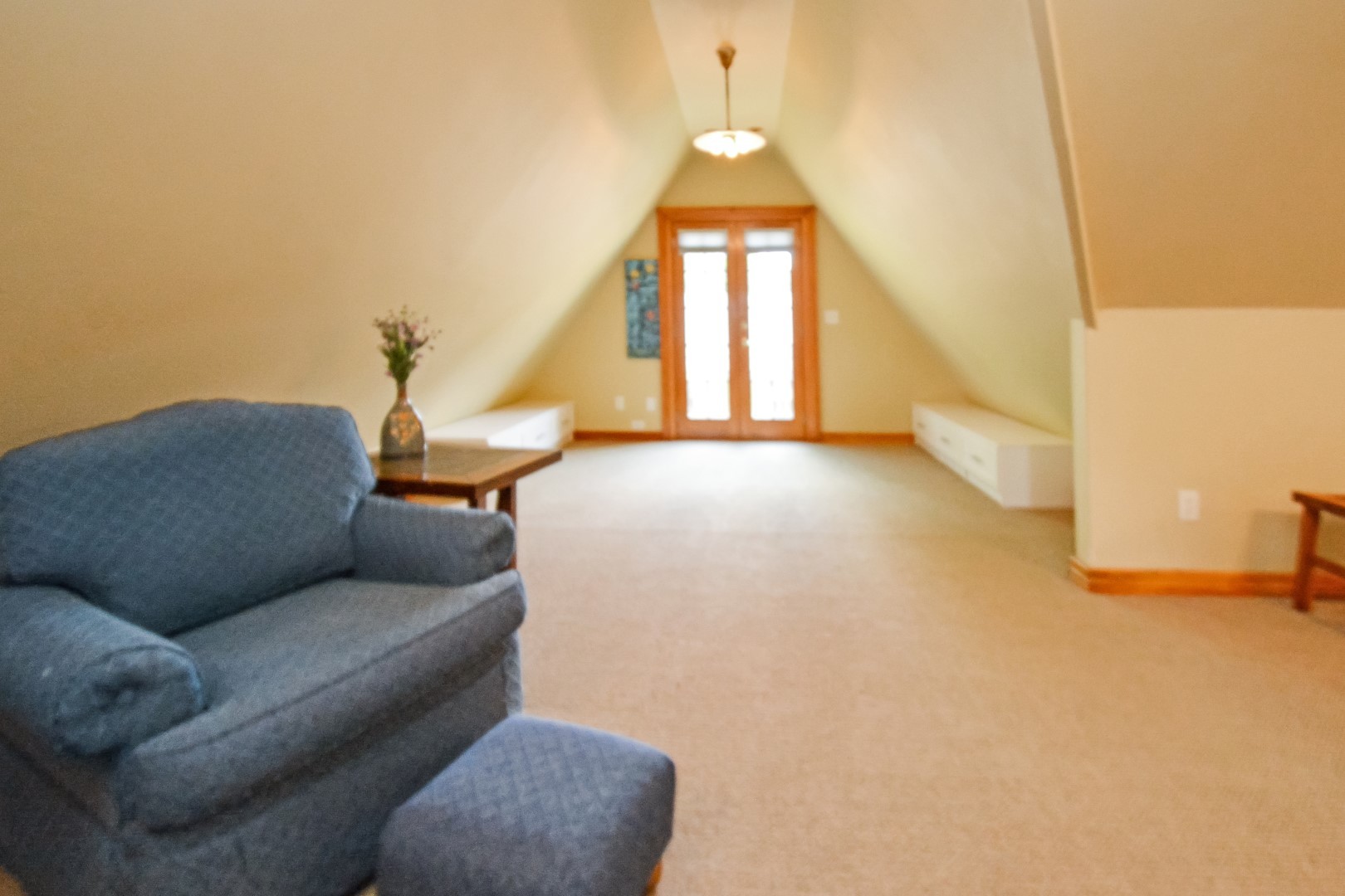 Bloomington, Illinois 61701, United States, 3 Bedrooms Bedrooms, ,2 BathroomsBathrooms,Residential,Contingent,158645