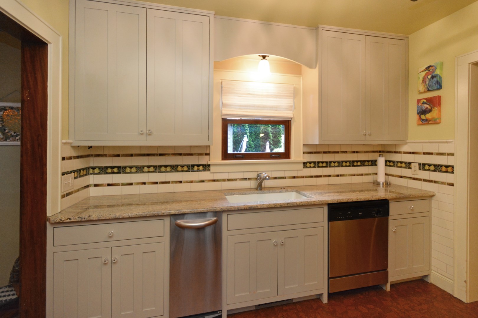 Bloomington, Illinois 61701, United States, 3 Bedrooms Bedrooms, ,2 BathroomsBathrooms,Residential,Contingent,158645