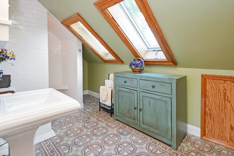 Tiny photo for 9 Harwood Place, Bloomington, IL 61701 (MLS # 12400592)