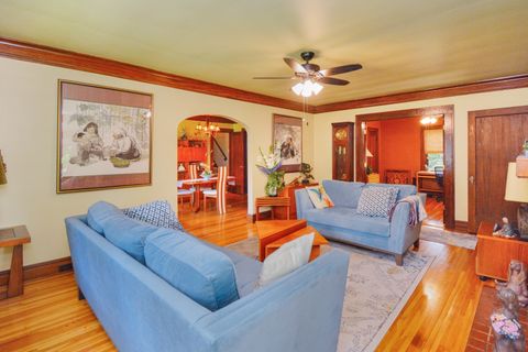 Tiny photo for 9 Harwood Place, Bloomington, IL 61701 (MLS # 12400592)