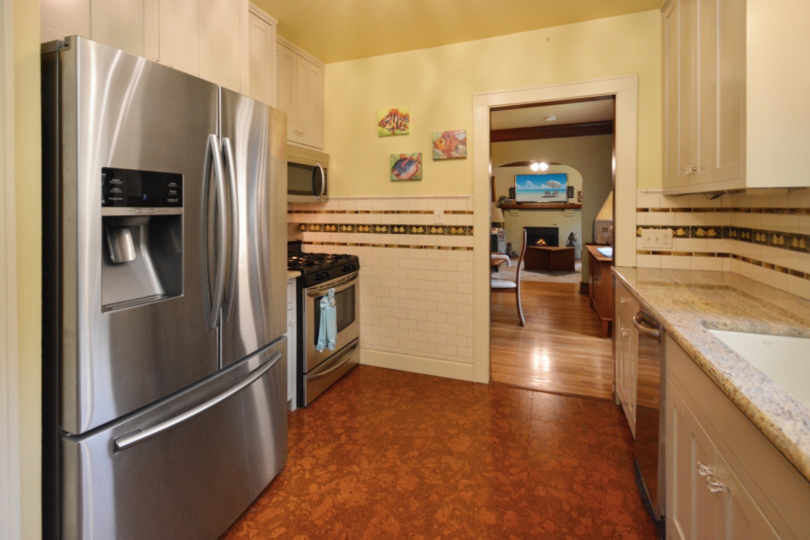 Bloomington, Illinois 61701, United States, 3 Bedrooms Bedrooms, ,2 BathroomsBathrooms,Residential,Contingent,158645