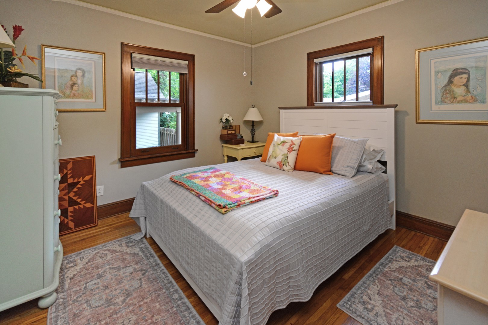 Bloomington, Illinois 61701, United States, 3 Bedrooms Bedrooms, ,2 BathroomsBathrooms,Residential,Contingent,158645