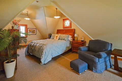 Tiny photo for 9 Harwood Place, Bloomington, IL 61701 (MLS # 12400592)