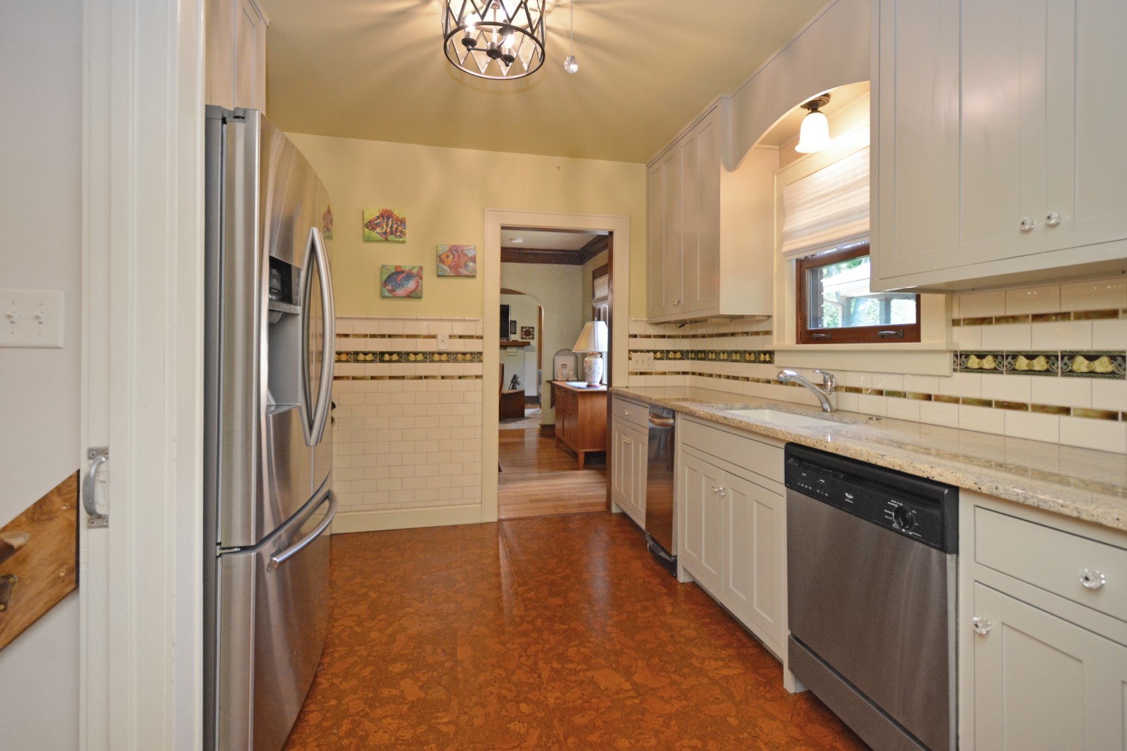 Bloomington, Illinois 61701, United States, 3 Bedrooms Bedrooms, ,2 BathroomsBathrooms,Residential,Contingent,158645