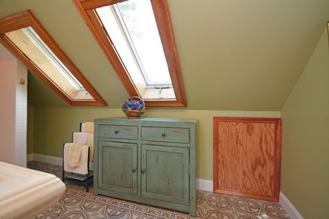 Tiny photo for 9 Harwood Place, Bloomington, IL 61701 (MLS # 12400592)