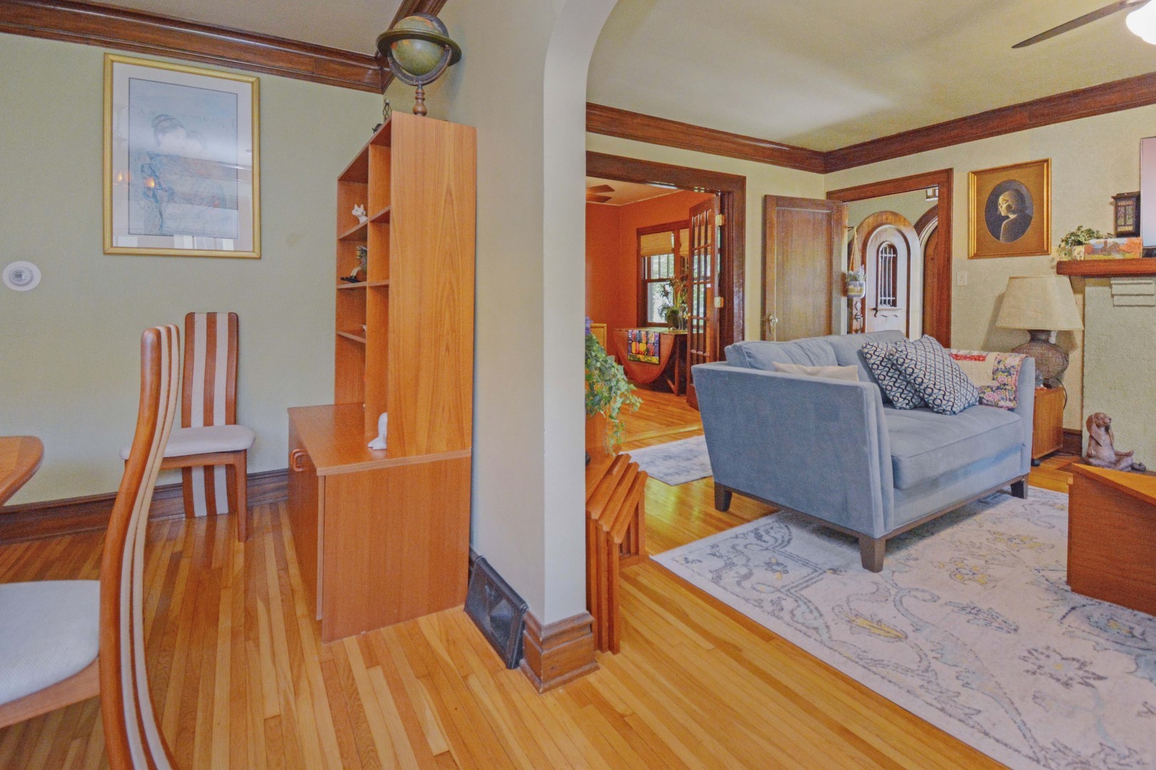 Bloomington, Illinois 61701, United States, 3 Bedrooms Bedrooms, ,2 BathroomsBathrooms,Residential,Contingent,158645