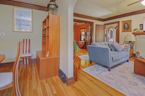 Tiny photo for 9 Harwood Place, Bloomington, IL 61701 (MLS # 12400592)