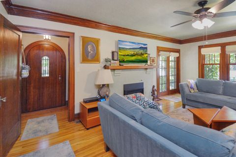 Tiny photo for 9 Harwood Place, Bloomington, IL 61701 (MLS # 12400592)
