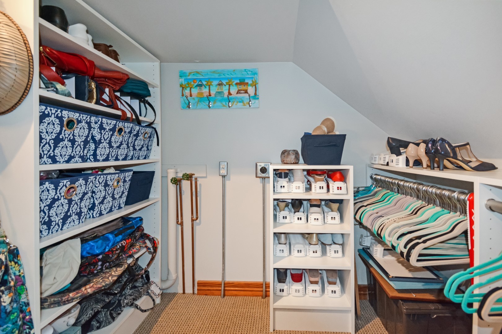 Bloomington, Illinois 61701, United States, 3 Bedrooms Bedrooms, ,2 BathroomsBathrooms,Residential,Contingent,158645