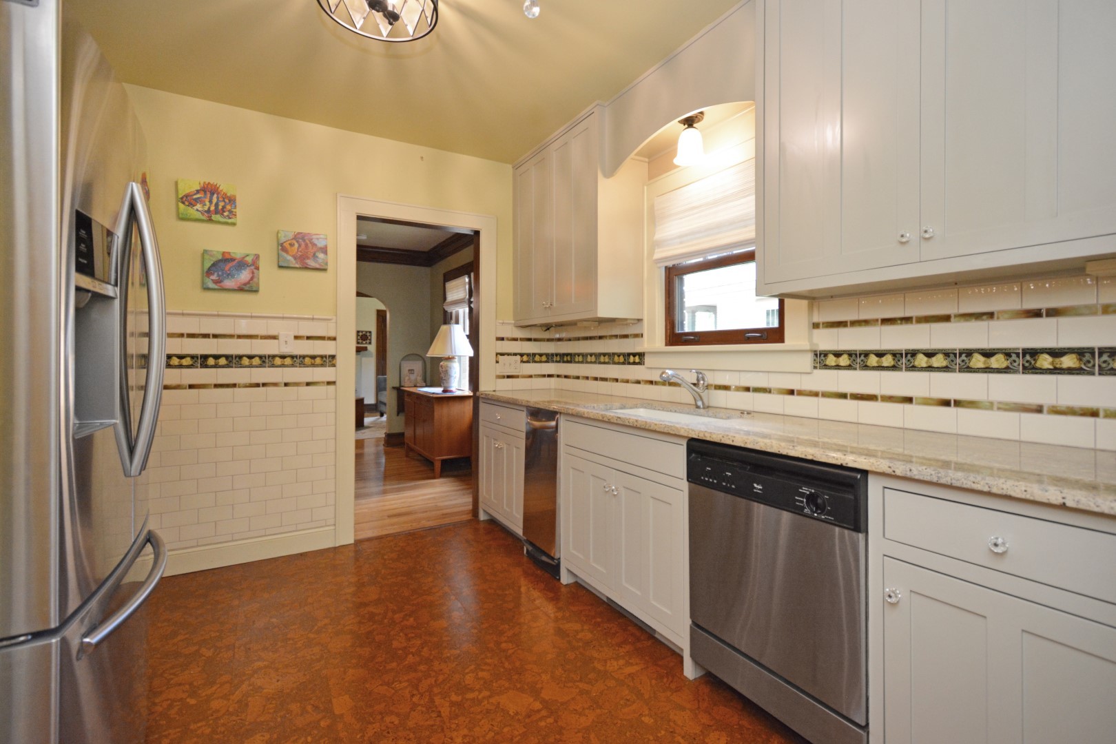 Bloomington, Illinois 61701, United States, 3 Bedrooms Bedrooms, ,2 BathroomsBathrooms,Residential,Contingent,158645