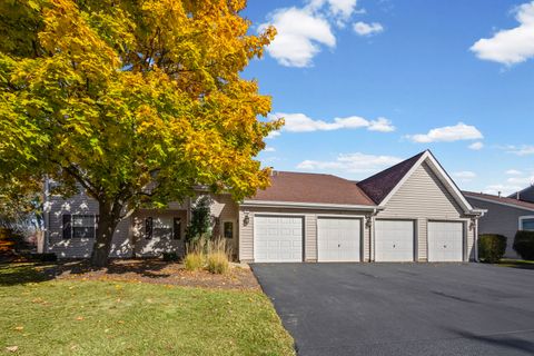 Tiny photo for Streamwood, IL 60107 (MLS # 12522787)