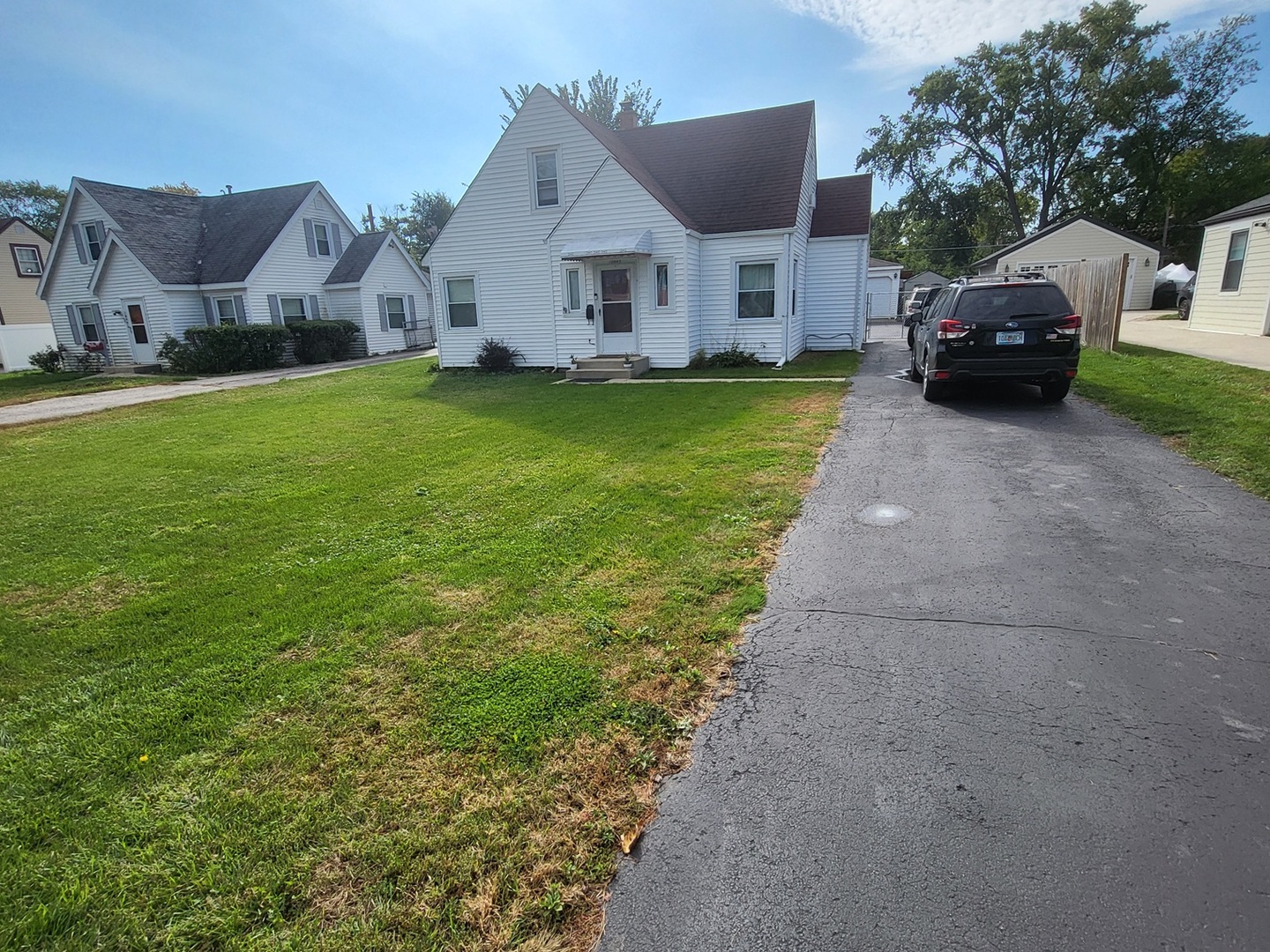 10445 W PALMER Avenue