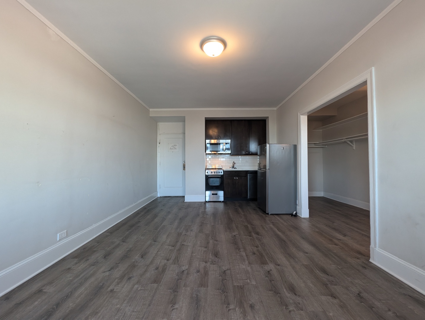 3335 W Diversey Avenue 333