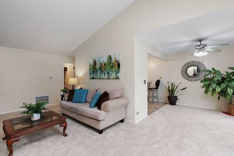 Tiny photo for 2838 Meadow Lane #W2, Schaumburg, IL 60193 (MLS # 12654037)