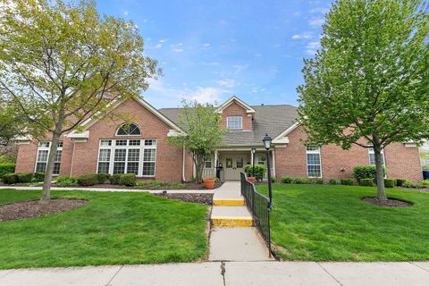 Tiny photo for 2838 Meadow Lane #W2, Schaumburg, IL 60193 (MLS # 12654037)