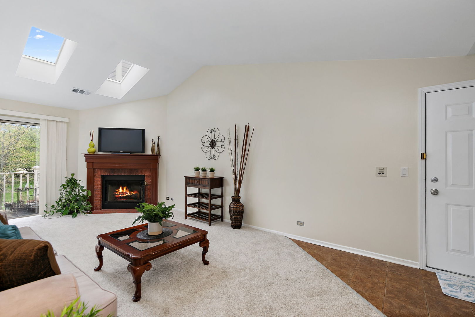 2838 Meadow Lane W2