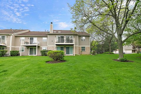 Tiny photo for 2838 Meadow Lane #W2, Schaumburg, IL 60193 (MLS # 12654037)