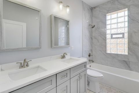 Tiny photo for 313 E 60th Street #4, Chicago, IL 60637 (MLS # 12569483)