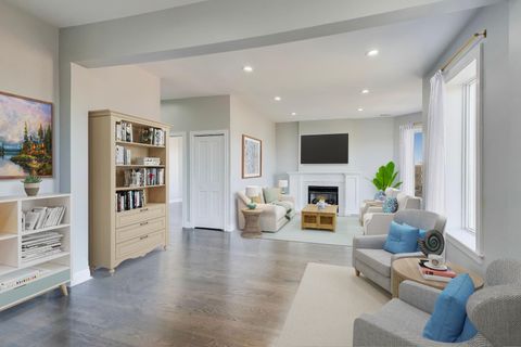 Tiny photo for 313 E 60th Street #4, Chicago, IL 60637 (MLS # 12569483)